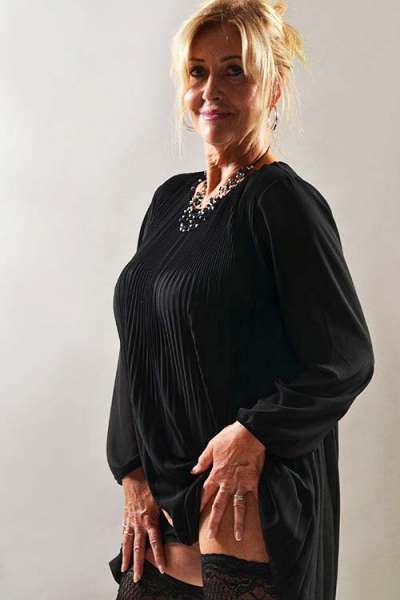 Grande Dame Karina